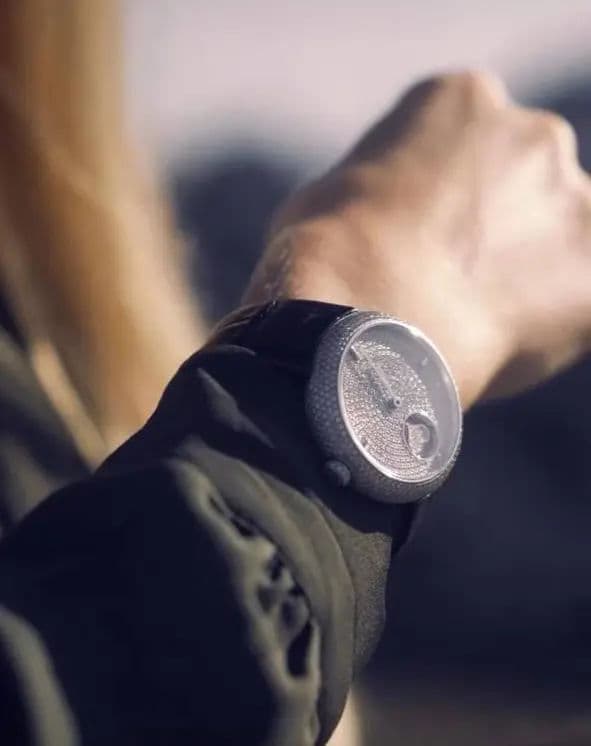 Full Diamonds Gallery Image 2